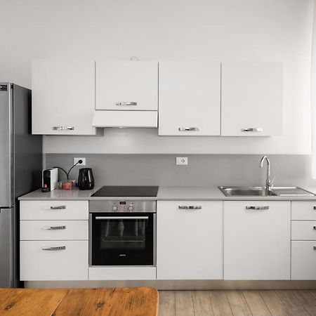Flats4Rent La Dimora D'Orlando Apartment Верона Екстериор снимка